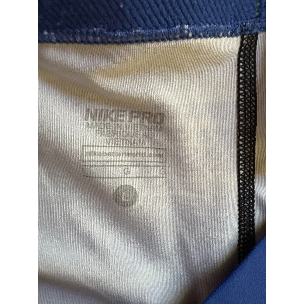 Nike product pair